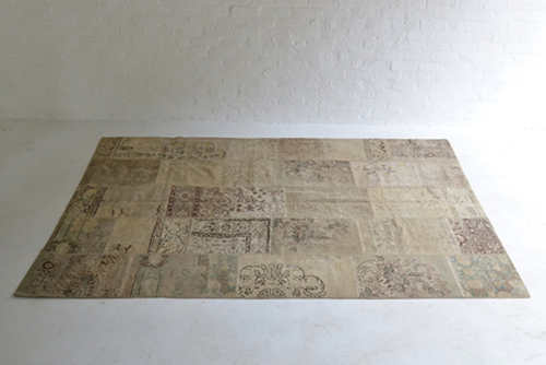 007 Neutral patch carpet 